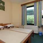 Spacious Holiday With Roofed Terrace * La Gleize