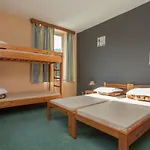 Spacious Holiday With Roofed Terrace *