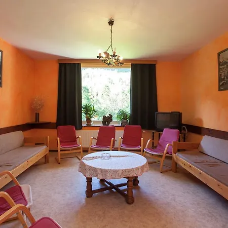 Spacious Holiday With Roofed Terrace *