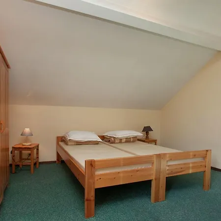בית נופש Spacious Holiday With Roofed Terrace *