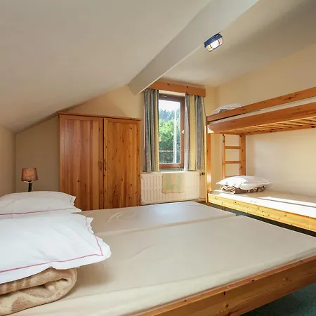 Spacious Holiday With Roofed Terrace 別荘 *